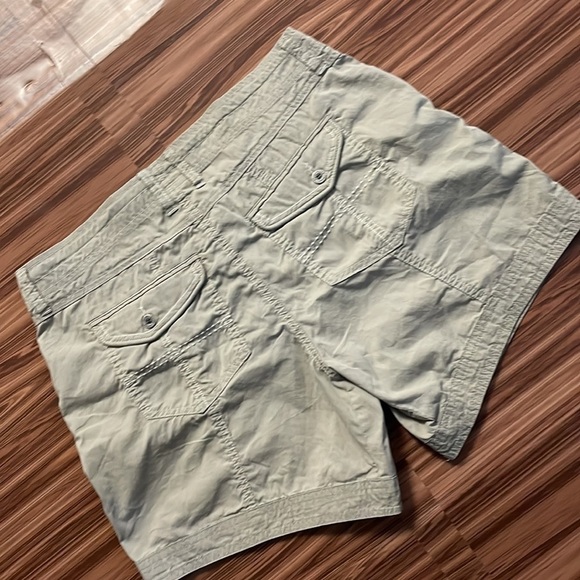 KUHL Nylon Cotton Blend Shorts Size 10 - Picture 7 of 9